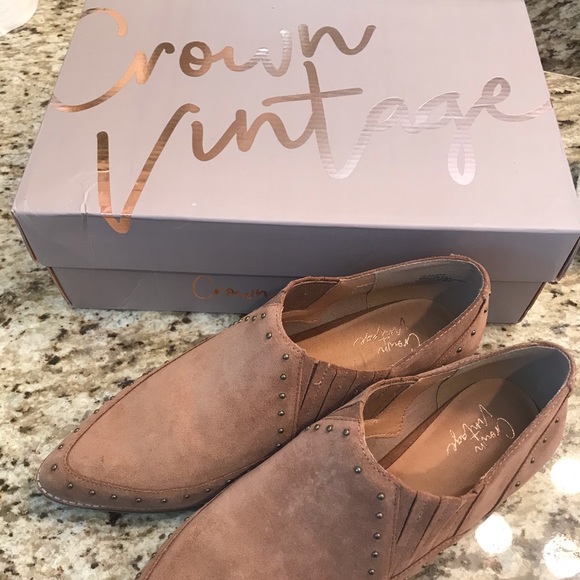 Crown Vintage Booties - Picture 3 of 8